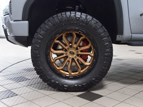 Used 2024 GMC Sierra 1500 AT4 w/ Technology Package AWD/4WD image 26