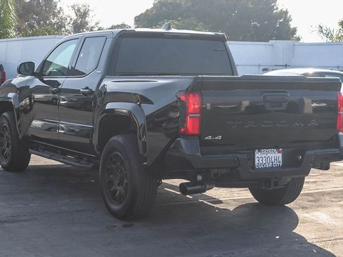 Used 2025 Toyota Tacoma SR5 AWD/4WD image 7