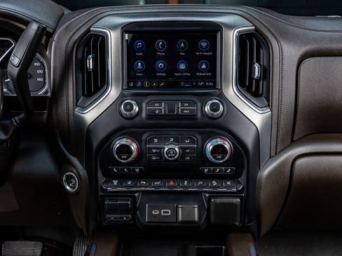 Used 2021 GMC Sierra 3500 Denali w/ Denali Ultimate Package image 24