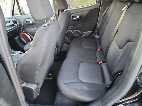 Used 2019 Jeep Renegade Sport AWD/4WD image 10