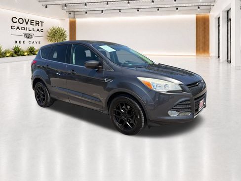 Used 2015 Ford Escape SE FWD image 1