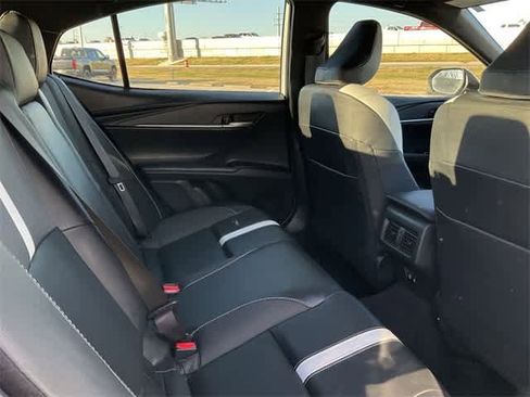 Used 2026 Toyota Camry SE image 16