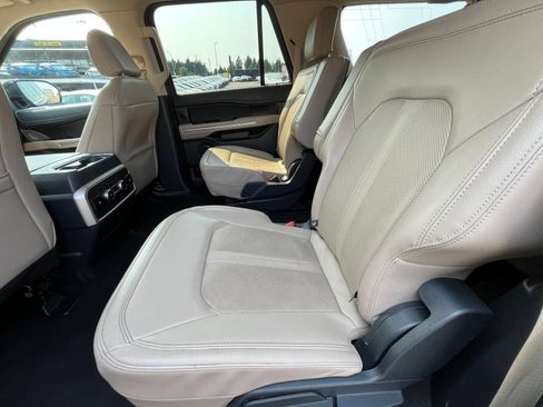 Used 2024 Ford Expedition Max Limited RWD image 29