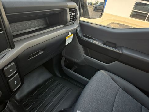 Used 2024 Ford F150 XL image 32