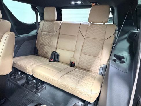 Used 2022 Cadillac Escalade Sport w/ Touring Package AWD/4WD image 38