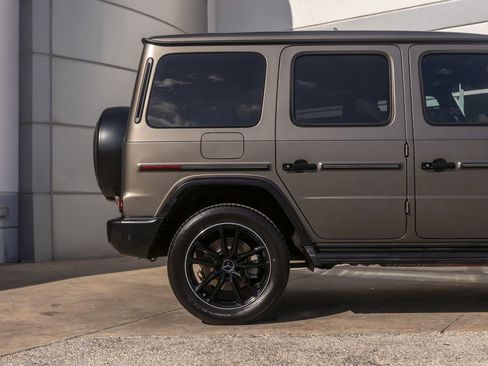 Used 2025 Mercedes-Benz G 550 image 8