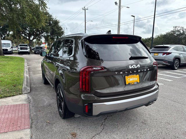 Used 2025 Kia Telluride S FWD image 5