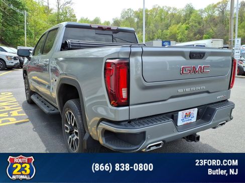 Used 2023 GMC Sierra 1500 AT4 w/ AT4 Premium Package AWD/4WD image 5