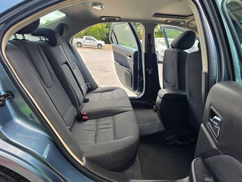 Used 2011 Ford Fusion SE w/ 202A Rapid Spec Order Code FWD image 27