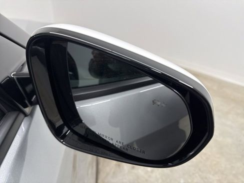 Used 2025 Chevrolet TrailBlazer ACTIV w/ Convenience Package image 13