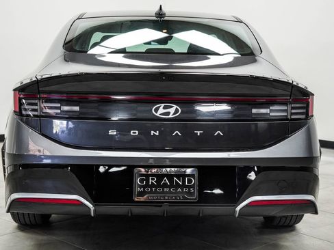 Used 2025 Hyundai Sonata SEL FWD image 9