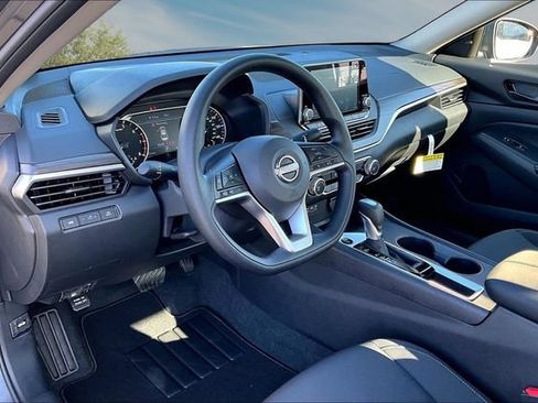 New 2026 Nissan Altima 2.5 SV FWD image 7
