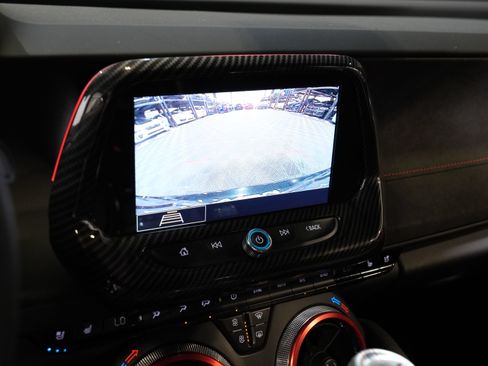 Used 2020 Chevrolet Camaro ZL1 RWD image 39