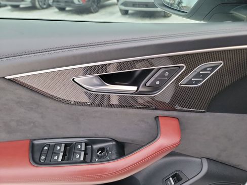 Used 2020 Audi SQ8 Prestige image 11