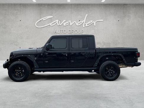 Used 2023 Jeep Gladiator Willys image 13