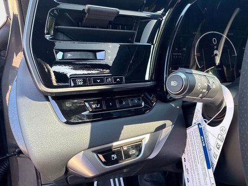 New 2026 Lexus RX 500h F Sport AWD/4WD image 32