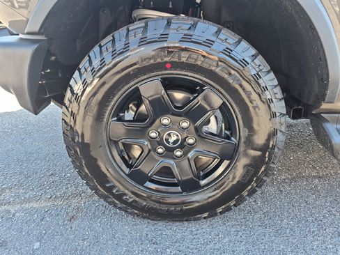 New 2025 Ford Bronco Outer Banks image 8