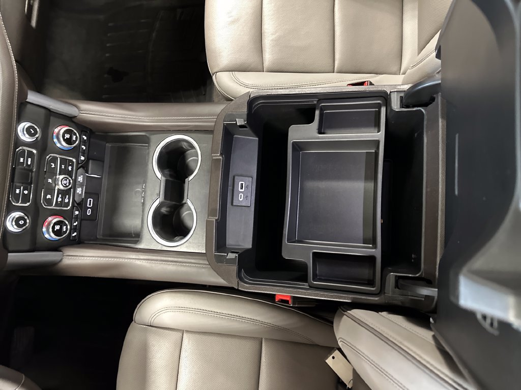 Used 2024 GMC Yukon XL SLT w/ SLT Luxury Package AWD/4WD image 25