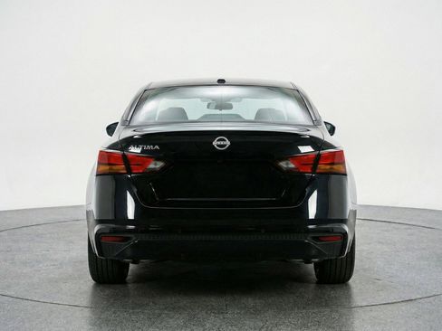 Used 2025 Nissan Altima 2.5 SV image 7