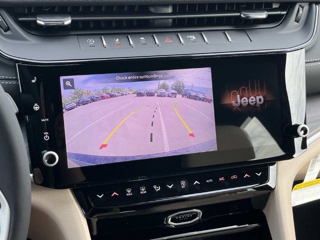 New 2027 Jeep Grand Cherokee Limited AWD/4WD image 26