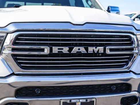 Used 2024 RAM 1500 Laramie AWD/4WD image 5