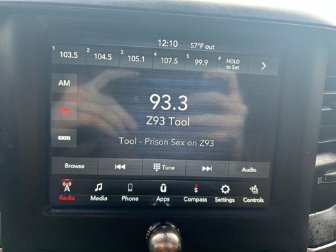 Used 2019 RAM 3500 Big Horn image 24