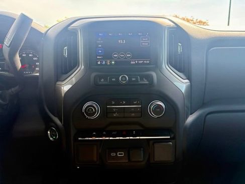 Used 2026 Chevrolet Silverado 1500 Custom AWD/4WD image 22