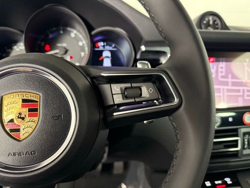 New 2026 Porsche Macan image 36