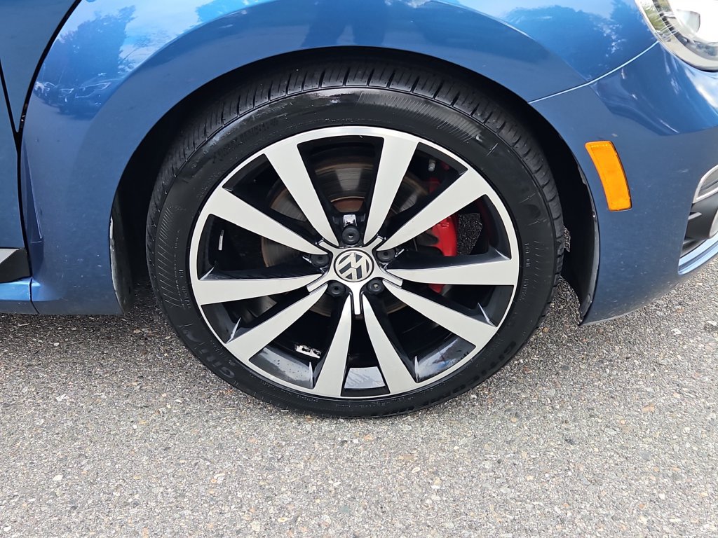 Used 2016 Volkswagen Beetle R-Line SEL FWD image 10