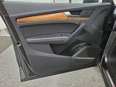 Used 2023 Audi Q5 2.0T Premium Plus image 12