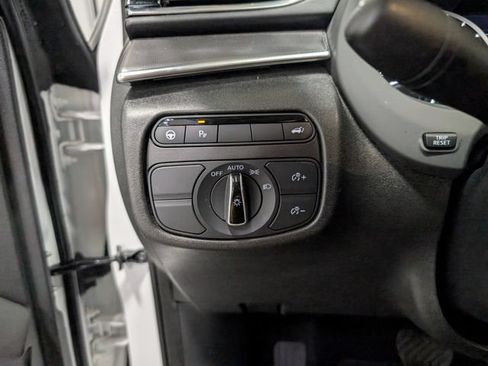 Used 2023 INFINITI QX50 Luxe AWD/4WD image 21