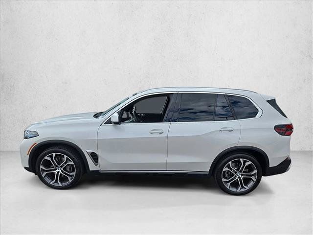 Certified 2026 BMW X5 xDrive40i w/ Premium Package AWD/4WD image 9