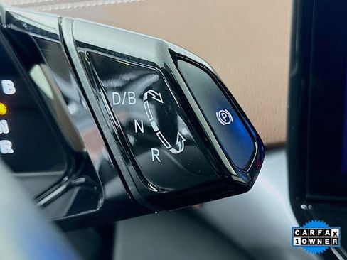 Used 2022 Volkswagen ID.4 Pro S w/ Gradient Package image 17