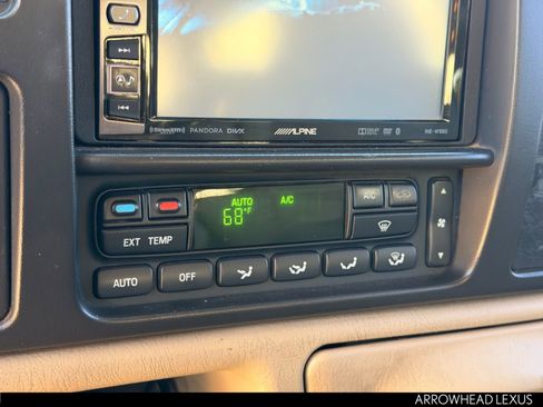 Used 2005 Ford Excursion Limited image 29