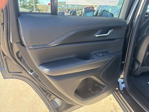 New 2026 Jeep Grand Cherokee Laredo image 24