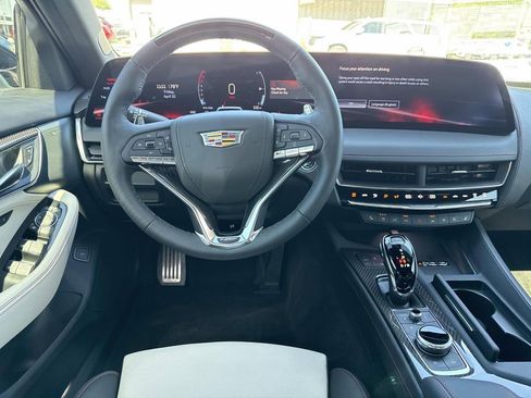 New 2026 Cadillac CT5 V w/ LPO, ONYX Package AWD/4WD image 17