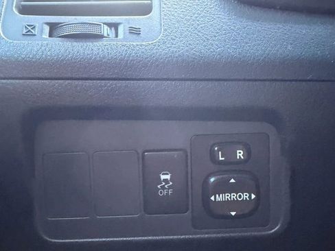 Used 2009 Toyota Corolla S image 23