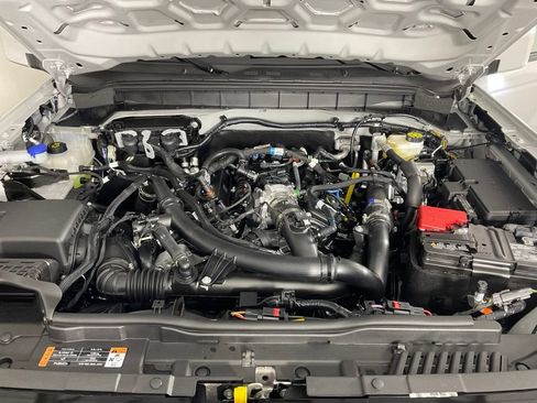 New 2026 Ford Bronco Outer Banks w/ Sasquatch Package AWD/4WD image 9
