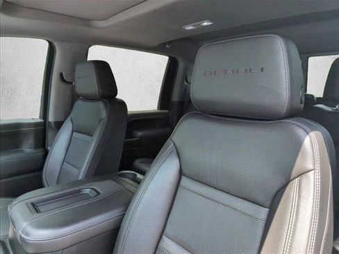 Used 2021 GMC Sierra 2500 Denali w/ Denali Ultimate Package AWD/4WD image 12