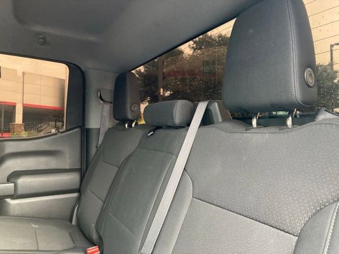 Used 2020 Chevrolet Silverado 1500 Custom w/ Custom Value Package RWD image 11