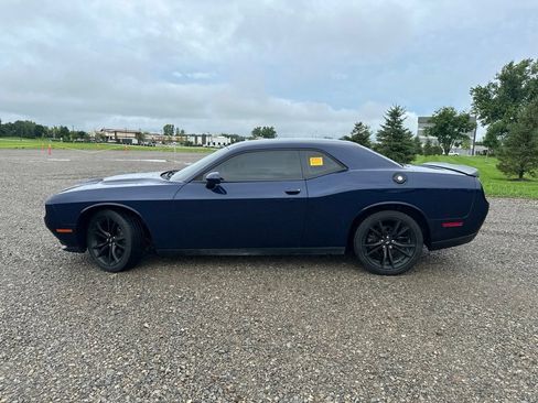 Used 2017 Dodge Challenger SXT w/ Blacktop Package RWD image 5