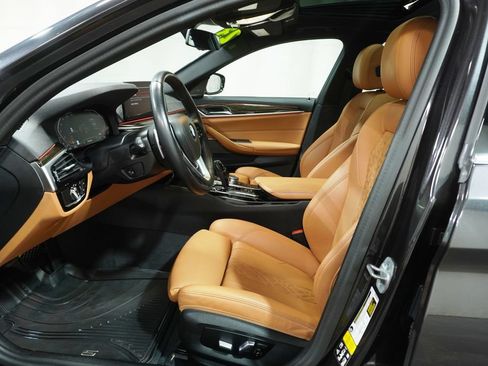 Used 2023 BMW 530i xDrive w/ Premium Package AWD/4WD image 10