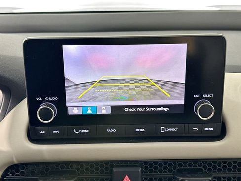 Used 2024 Honda HR-V LX image 11