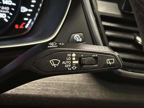 Used 2023 Audi Q5 2.0T Premium w/ Convenience Package image 24