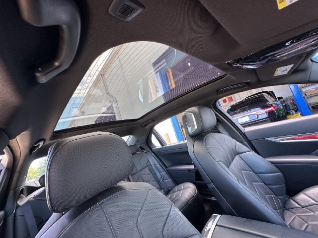 Used 2023 BMW 740i w/ Parking Assistance Package RWD image 49
