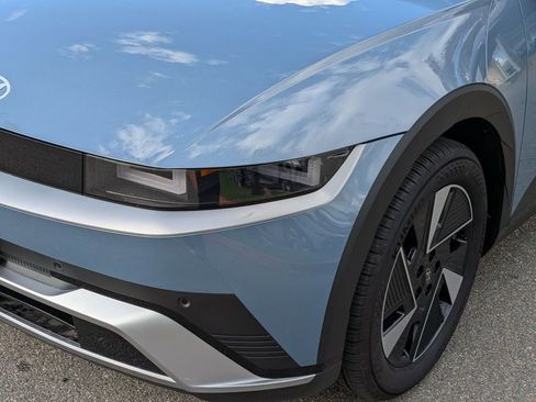 Used 2025 Hyundai Ioniq 5 SEL image 10