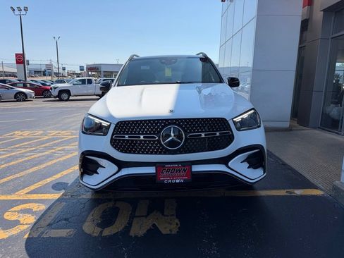 Used 2025 Mercedes-Benz GLE 450 4MATIC image 2