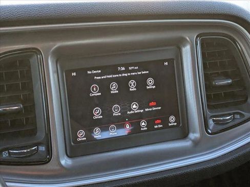 Used 2022 Dodge Challenger SXT image 13