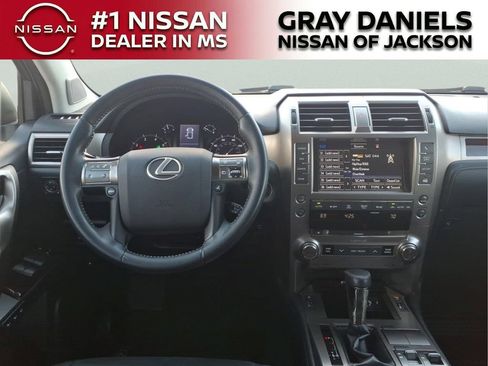 Used 2017 Lexus GX 460 Premium AWD/4WD image 9