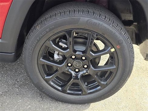 New 2026 Jeep Compass Latitude image 7